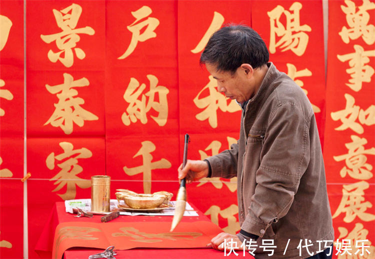 下联$杨家出上联“杨坚,杨幂,杨玉环,百步穿杨”李家人出的下联更牛