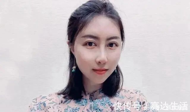 贾浅浅#贾平凹书法作品卖出4万元,女儿写了一篇论文,网友:可气可笑!