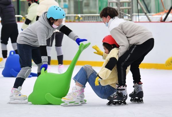 冰场|图集 ｜ 冰雪嘉年华对公众开放