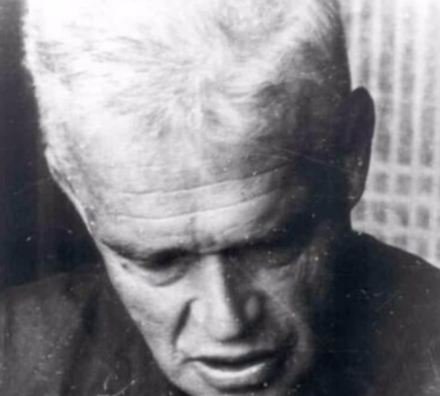 美国|朝鲜战争被俘最高军官：美军少将师长躲草丛36天，因太饿所以投降