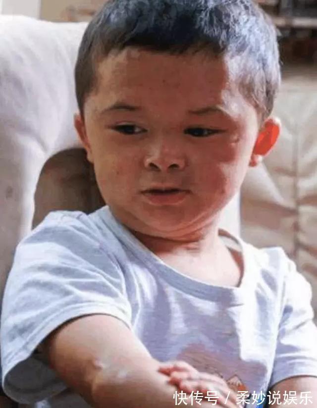 小马云|小马云上国际时装舞台,彻底被毁,马云无奈摇头,这是怎么回事