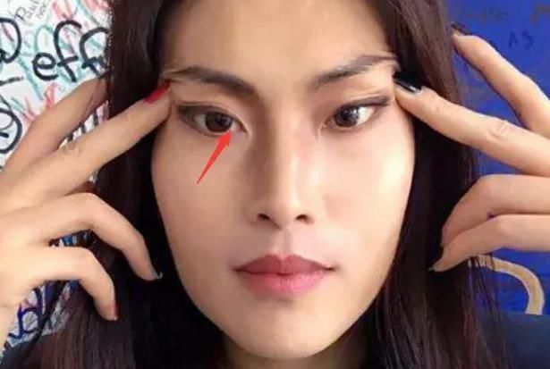 五官|有这3种“眼型”的女生,五官再精致也白搭,异性缘基本“为0”