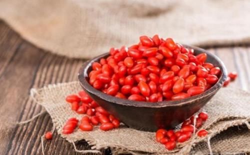 男性|男性坚持每天吃“枸杞”，这些好处会不请自来，不妨一试