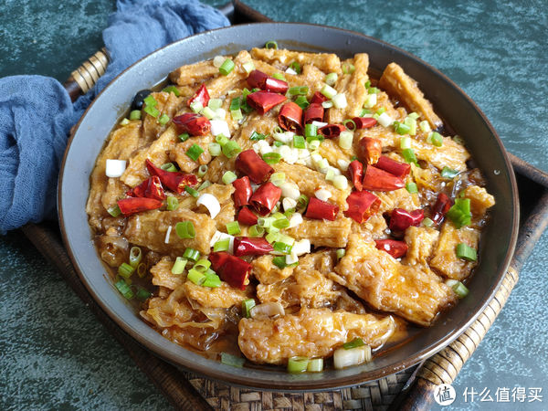 自从学会腐竹这个新做法,我家每周吃三次,麻辣鲜香、解馋又下饭