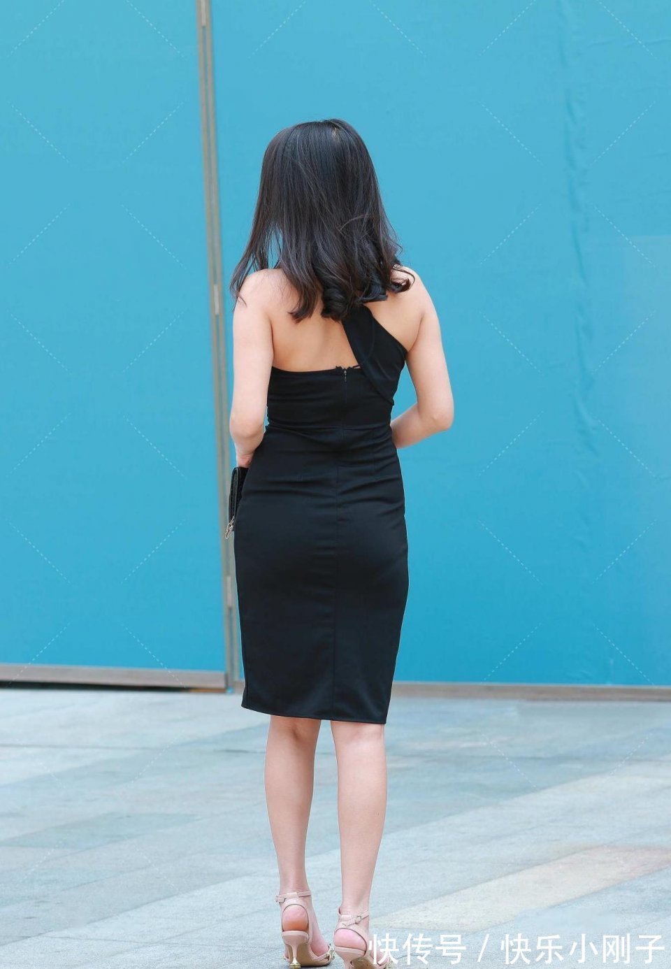 美女|如此性感可爱的美女,这谁能扛得住?下班后一起去吃海底捞吧