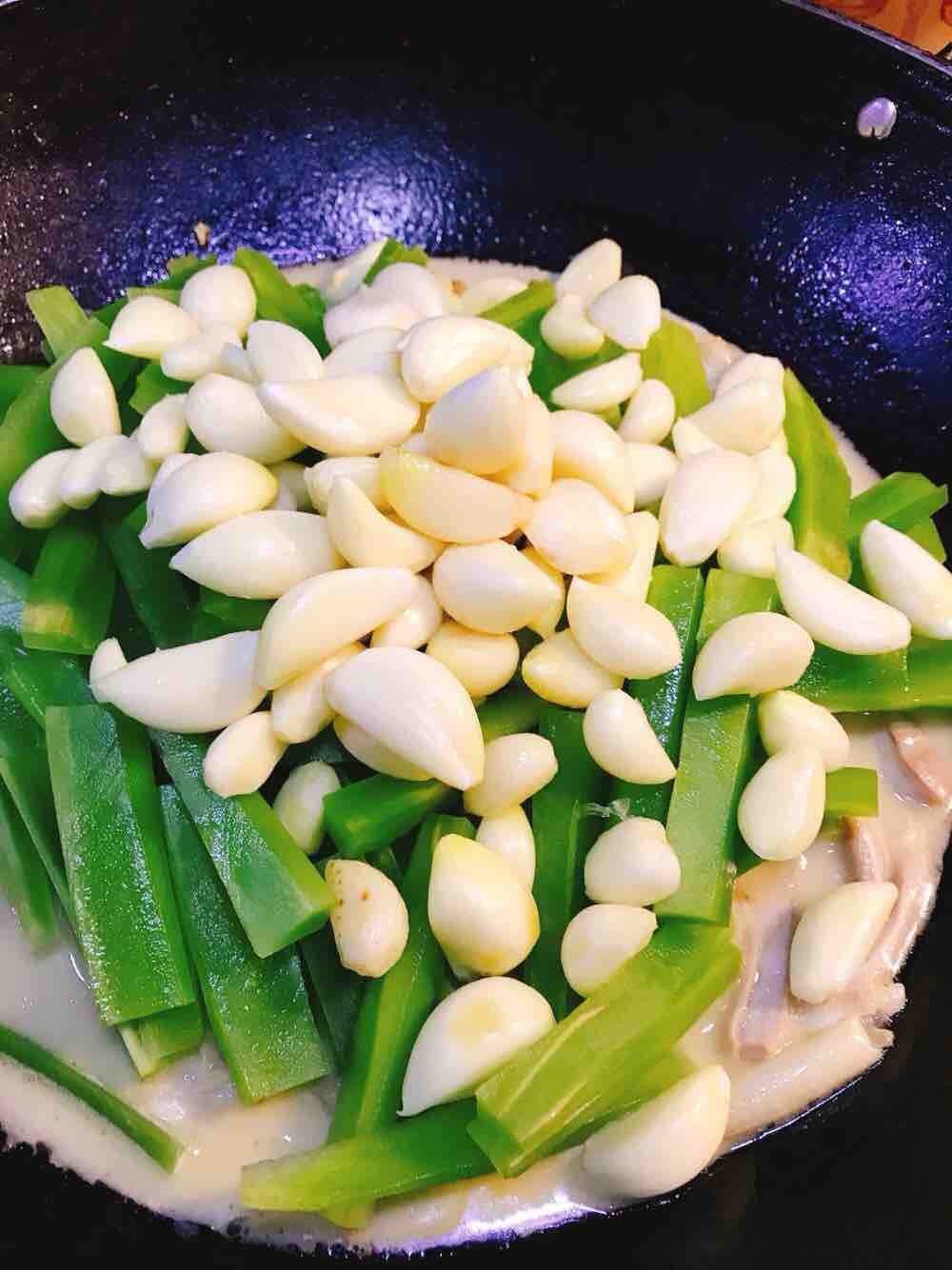 它是猪身上“最值钱”的一块肉,肉贩偷偷留着吃,识货的抢着买