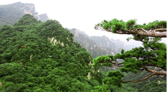 开着房车自驾游：河南南阳老界岭,五朵山,暴瀑峡，宝天曼峡谷漂流