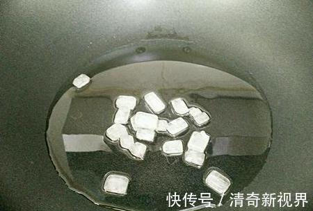 老祖宗留下的秘制配方不管煮红烧肉还是排骨，加1步酥香入味