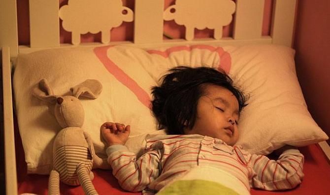 若孩子腿部有以下特征,身高往往会“后发制人”,大长腿跑不了