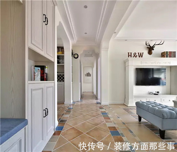 餐厅|135平混搭风的设计,餐厅做了一排柜子,橱柜是美式的