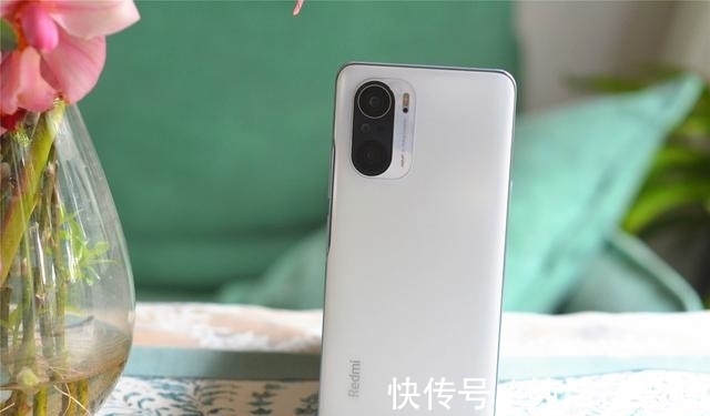 iQOO|选择骁龙870和12+256GB，红米和iQOO降幅均超600，依然最香