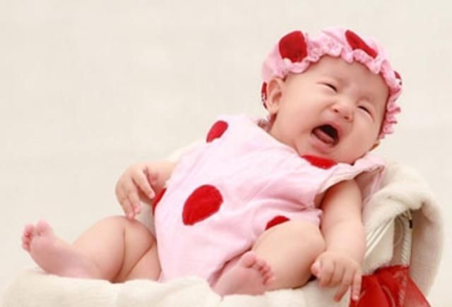 宝娃|6个月是婴儿发育的“分界线”,家长注意宝娃的变化,正确看护