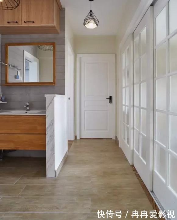 浴室镜|装修时不懂事,入住一年多才发现,当初“嫌弃”的6个设计太实用