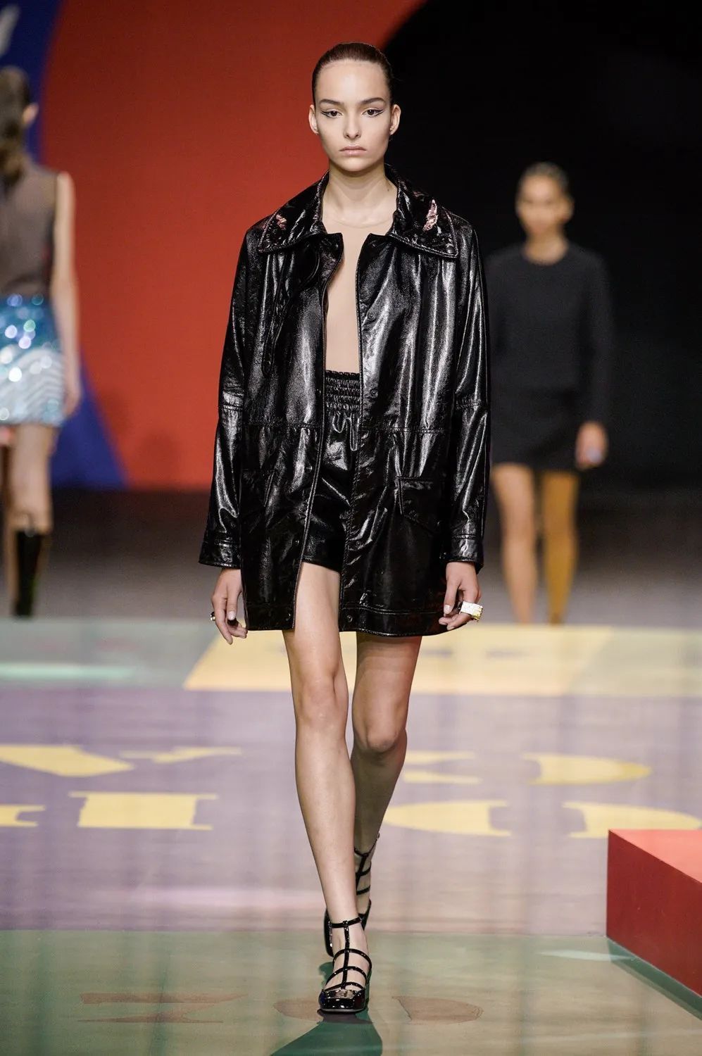 anna！DIOR邀请你玩一场打破陈规的游戏