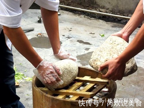 这种河鱼新鲜的没人要，等它发臭后大家却“哄抢”，你猜是啥