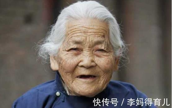 老年人|到了60岁走路能延缓衰老?坚持做好3件事,比走路更管用