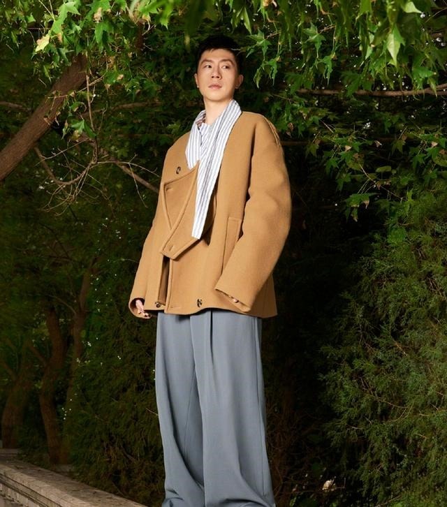 马龙|酷毙!马龙登上时尚杂志封面永远都是当打之年!