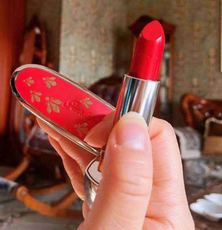 大牌口红的新年限定，各种神仙包装令人心动，get起来过新年