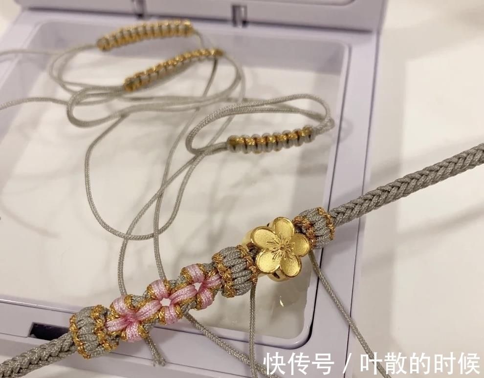 小疯|金店不买东西能编手链吗？很多人都不知道