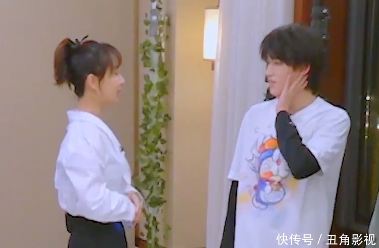 弟弟 《萌探》杨紫问弟弟电话,宋亚轩表情亮了,这才是爱豆该有的自觉