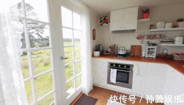 阿姨|55岁不结婚,晒房间引100万人点赞生活好不好,看卧室就知道