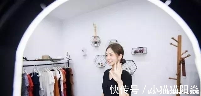 直播|直播两小时，销售3个亿，服装工厂的“春天”来了