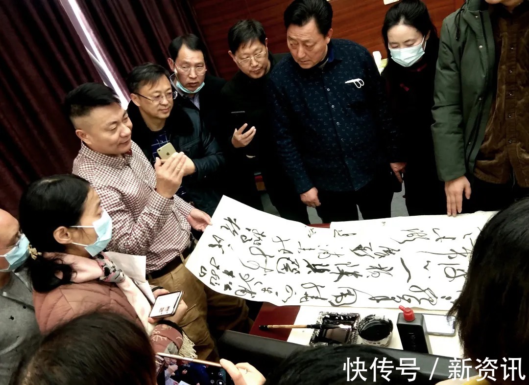 张一冰$淮安市书协组织草书展点评会,张一冰主讲冲刺班