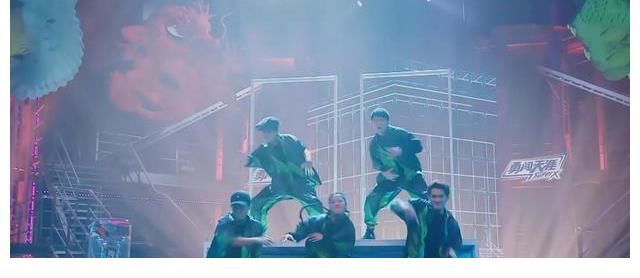 韩庚|《这就是街舞》王一博战队拿下首胜,尼尔森退赛,其原因让人动容