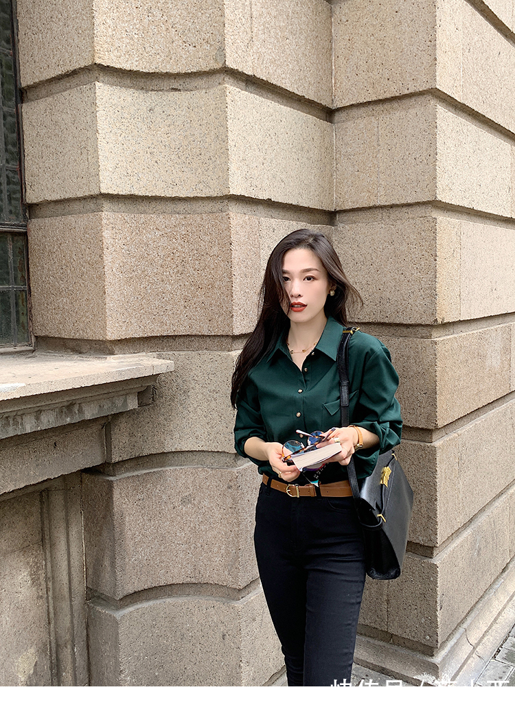 衬衫|百穿不厌,“衬衫”不愧是早秋衣橱必备单品,随便一穿风格都高级