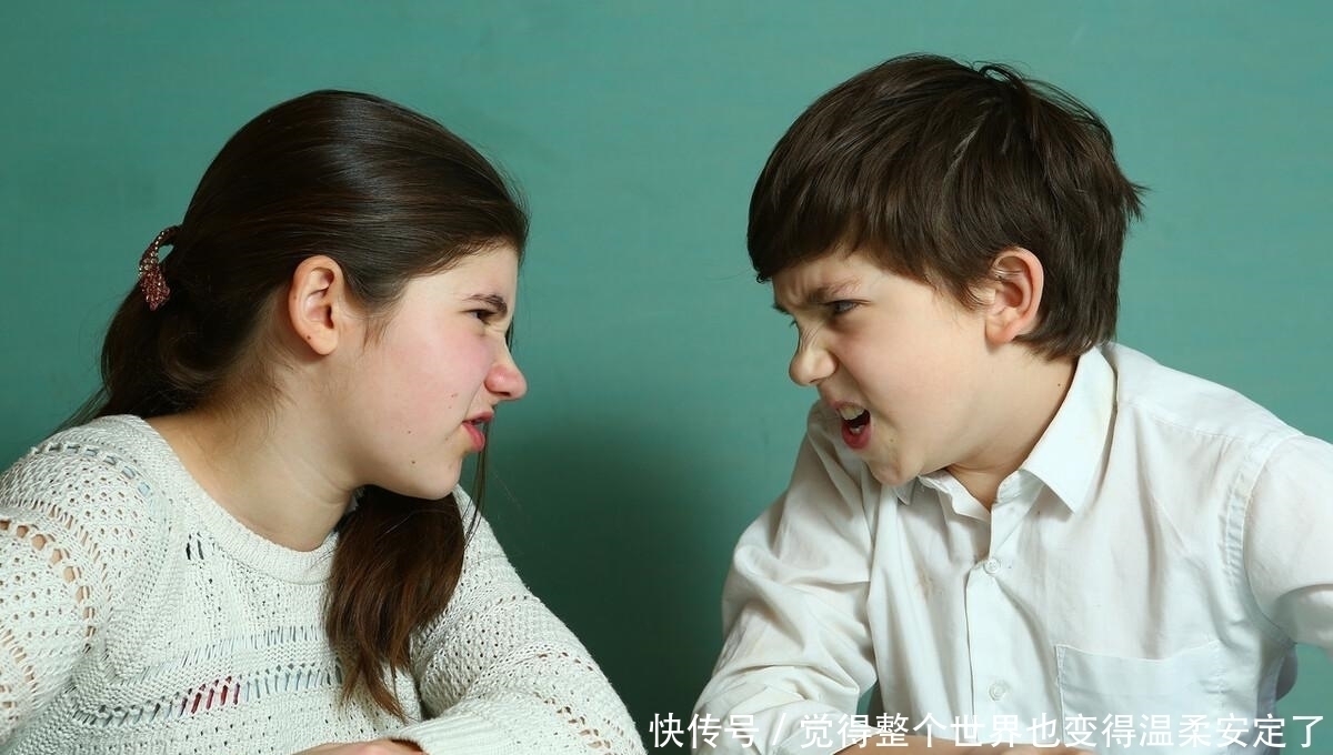 鹏鹏|“孩子喝你一口饮料怎么了?”,奶奶无理护娃,女孩:我有肺结核