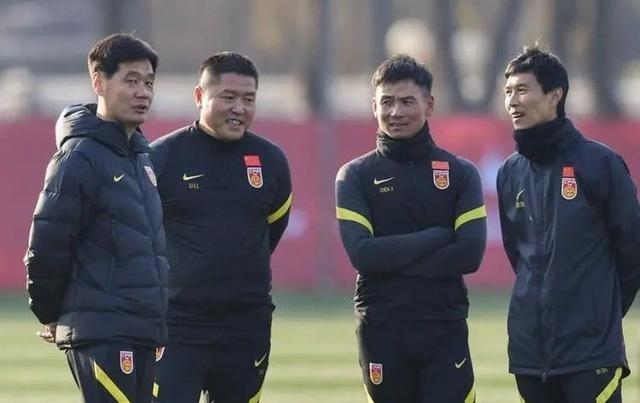 李霄鹏|中国足协再迎好消息,陈戌源这次立大功了,李霄鹏成最大赢受益人