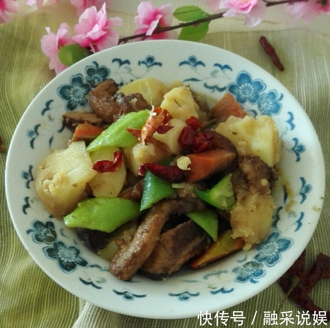 加工|土豆这样加工，风味独特，口感软糯，并且可以饭菜一锅出