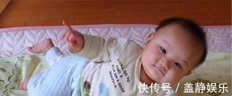 锻炼|抬头、翻身、独坐、行走,1岁前宝宝大运动发育规律,你娃达标吗