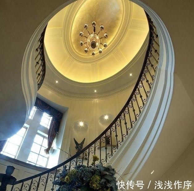 石材|参观网恋男友家600㎡别墅,一进门我就被吓到了!果断选择分手!