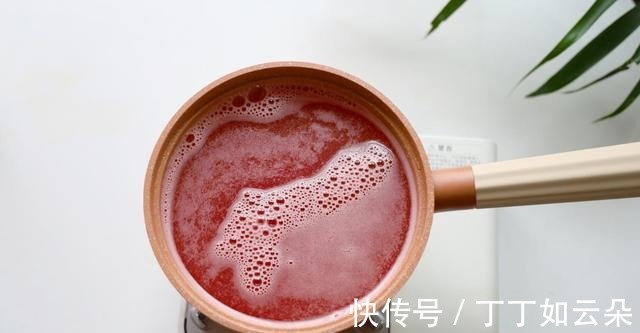 特色|老北京夏季特色小吃,三伏天吃上一碗西瓜酪,消暑又解渴!