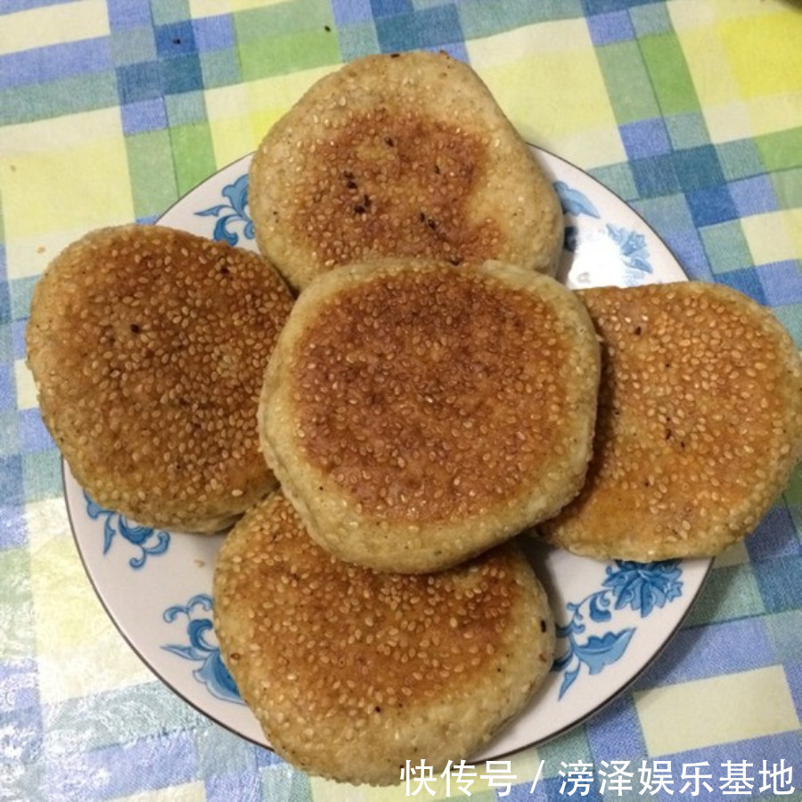 芝麻|做芝麻饼时,只需放入“此5料”,保证个个酥脆可口,喷香入味