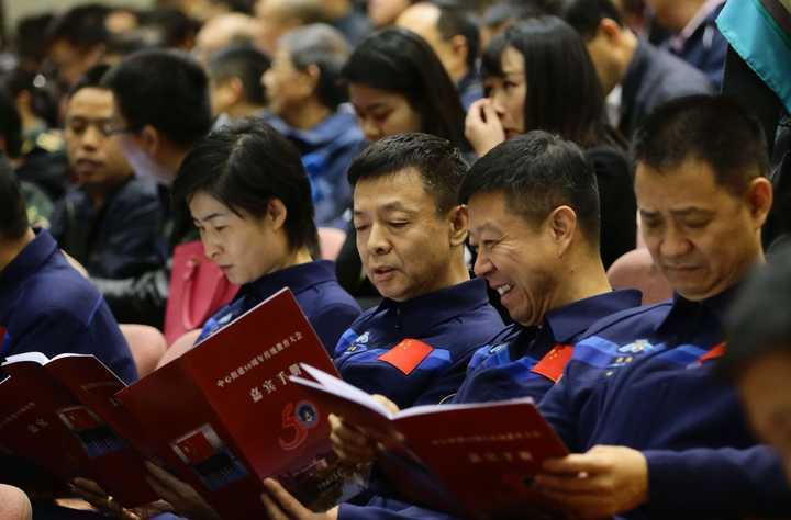 天和号核心舱刚上天,天舟二号就要去送货,神舟飞船航天员已备好