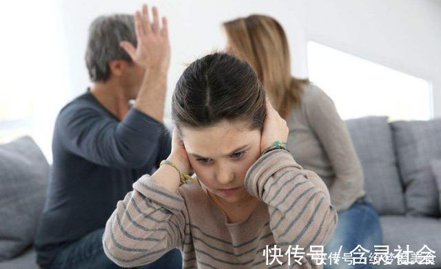 肚子疼|6岁女儿每周五都肚子疼,爸妈带她检查,医生:你们别过了