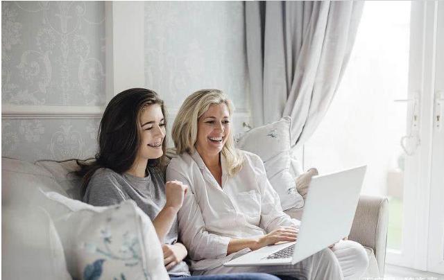 婆媳之间|“我月薪三万,给一万给我妈养老,有错吗”“她没养过我”