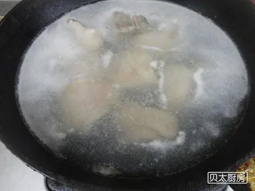 一人食的小火锅，每天都要不一样的好吃味，全身暖暖的！