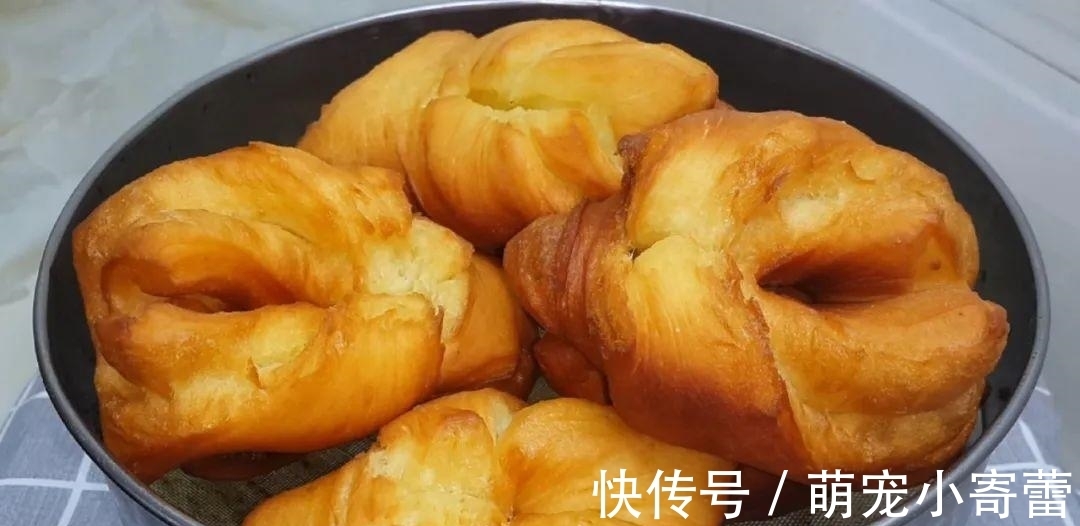 面团|面粉这做法才简单,加2个鸡蛋,个个松软香甜,孩子天天嚷着吃