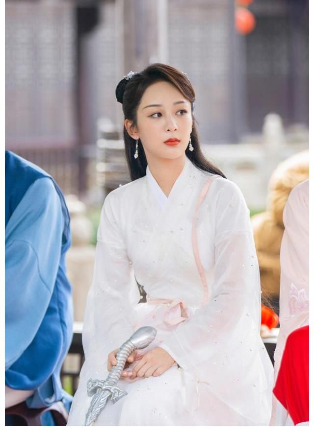 杨紫|赵雅芝、黄圣依、杨紫、Angelababy同演白素贞，哪一位最美呢？