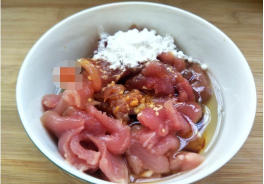 这才是肉片真正的吃法,肉片滑嫩,入口即化,3分钟学会,特下饭