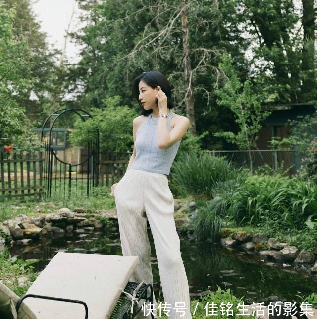 阔腿裤 今夏的“百褶裤”都流行这么穿也太洋气了!比阔腿裤显瘦又显高!