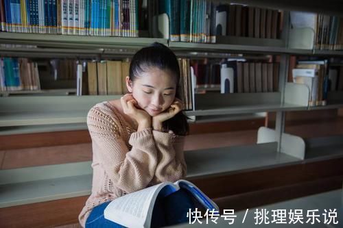 试卷|儿子考试得了99分,宝妈正准备发脾气,看清题目后:这题我也不会