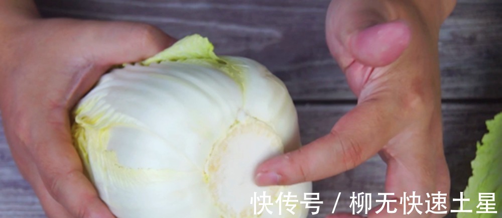 买白菜时,挑“白色”还是“绿色”20年菜农教你一招,别选错了!