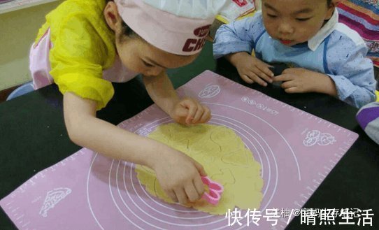 训练|孩子聪不聪明,看他的“手”就知道,心灵手巧不是说说而已