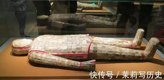 金银珠宝$盗墓界有个不成文规定,金银珠宝皆可盗,唯独一样东西不能碰