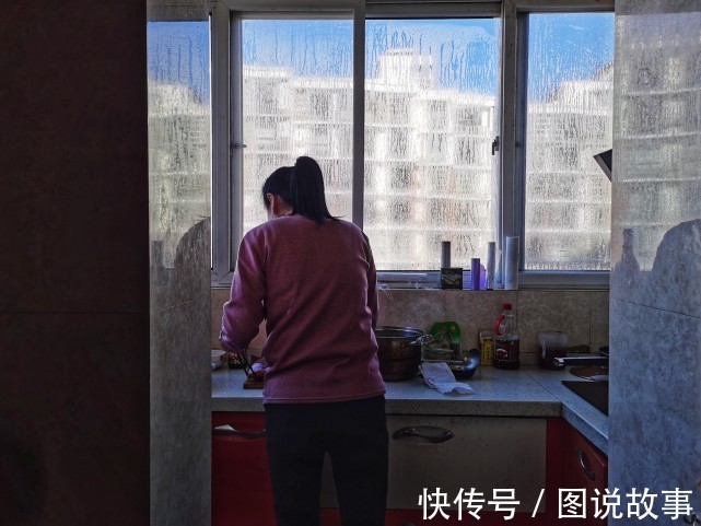 冀东人过年新习俗，炖肉升级改做酸菜冒肉，肥而不腻一人能吃一碗