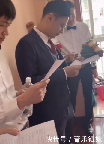 拦门|婚房秒变考场,拦门换英语听力后,网友没点文化都不敢结婚了